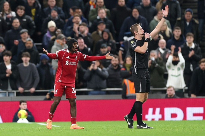 '���͵' ����Ҩ����§�� '������' ŧ��Ǩ�ԧ���������������