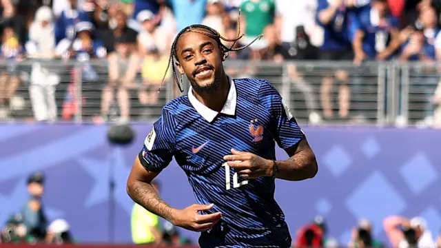 ˧����������ա! PSG �Դ��е٢�� '��������' �ա���