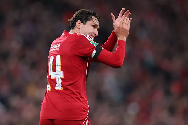 ˧ '«'  UCL ᷹ '͹'