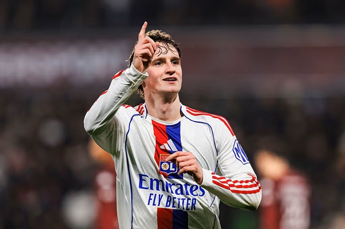 3 �������������ա�Ѻ�� '����ѹ' ��ѧ������ç�Ѻ��§