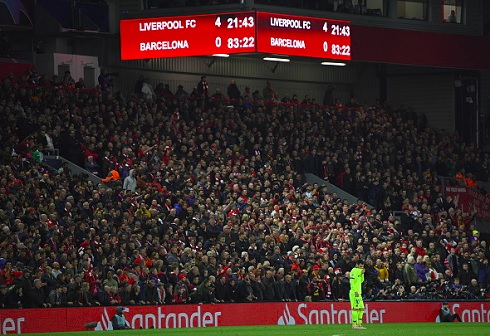 UCL ͺͧ Ѵͧ :  4-0 Ź